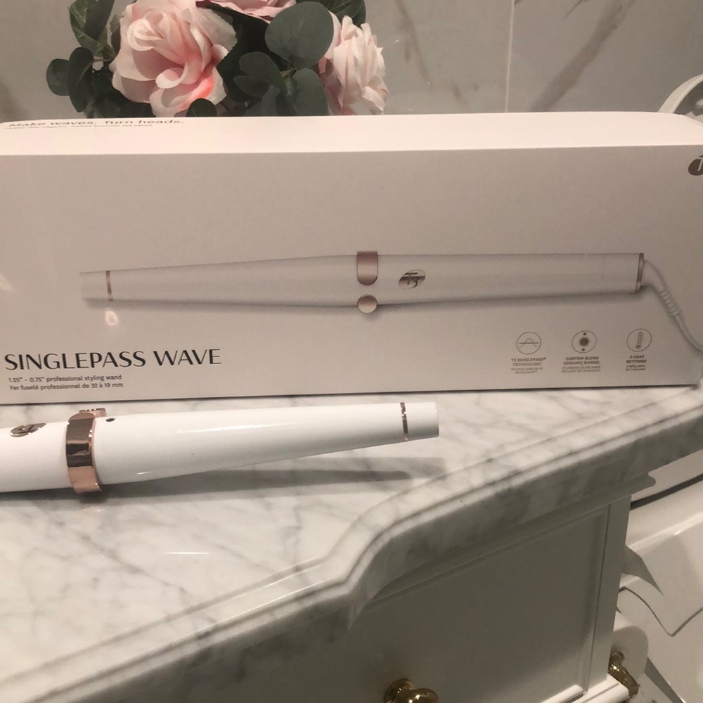 T3 singlepass wave curling wand